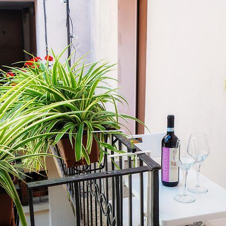 Casa Giulini - The House Of Travelers Apartment Como Bagian luar foto