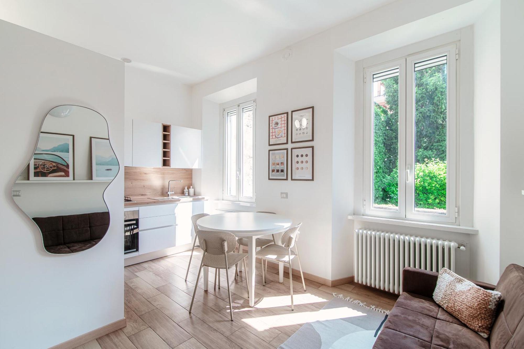 Casa Giulini - The House Of Travelers Apartment Como Bagian luar foto
